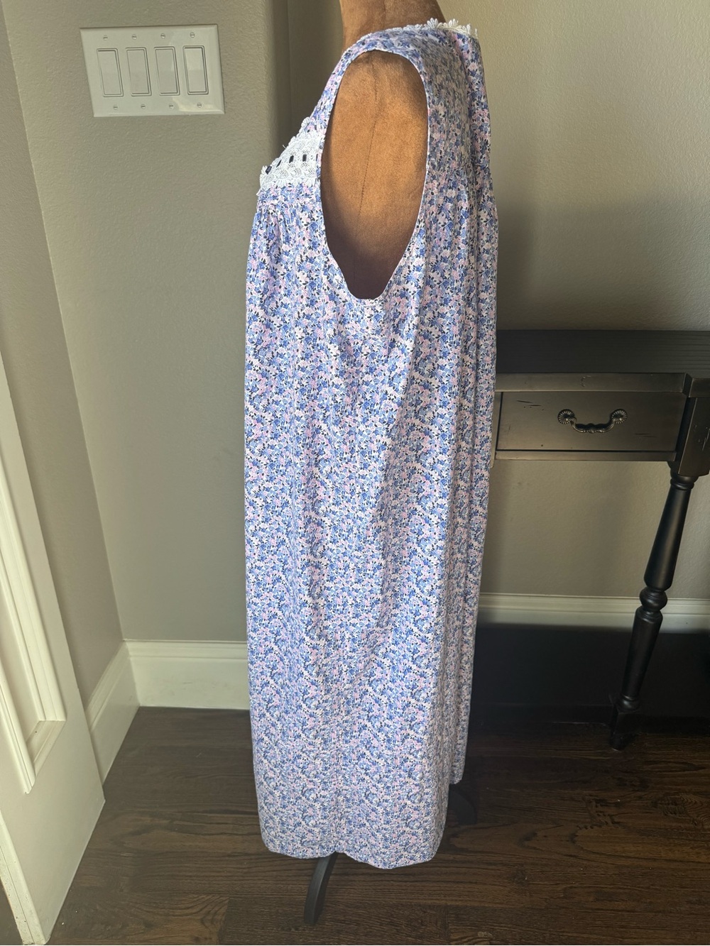 Eileen West XL 100% Cotton Floral Nightgown Lace Ribbon Trim Button Front - Picture 6 of 13